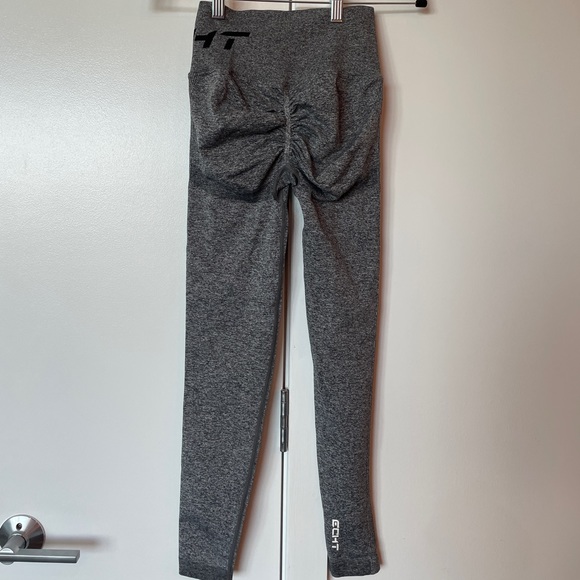ECHT Apparel Grey Scrunch Butt Leggings - Picture 3 of 3
